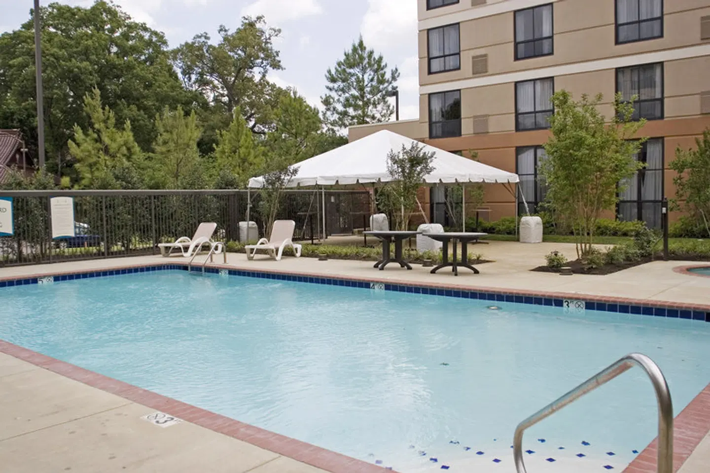 Staybridge Suites Memphis - Poplar Avenue East by IHG OUTDOOR_POOL