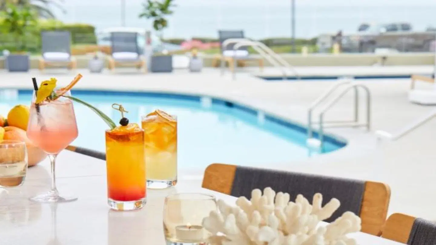 L'Auberge Del Mar Resort & Spa OUTDOOR_POOL