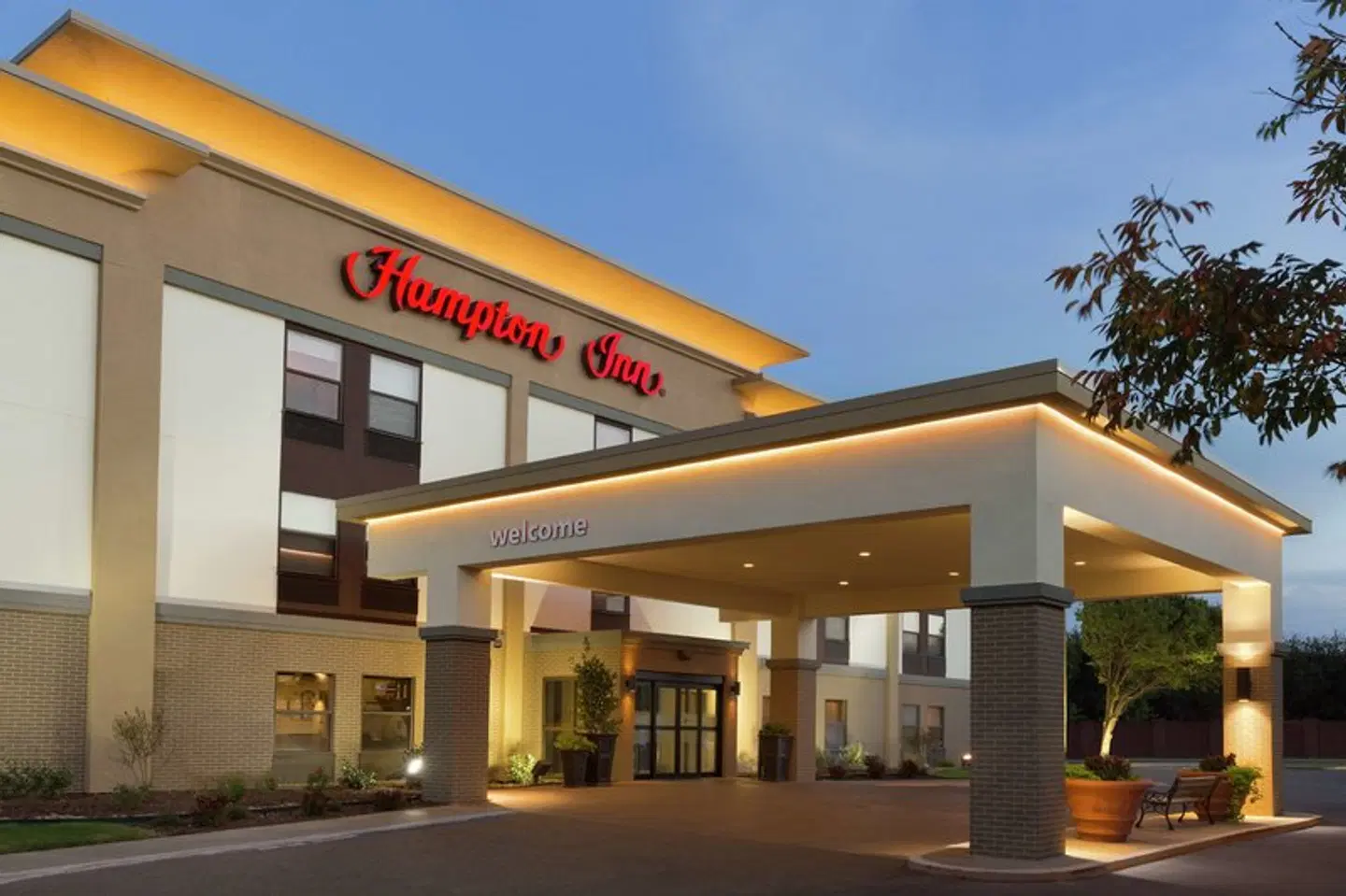 Hampton Inn Lubbock EXTERIOR