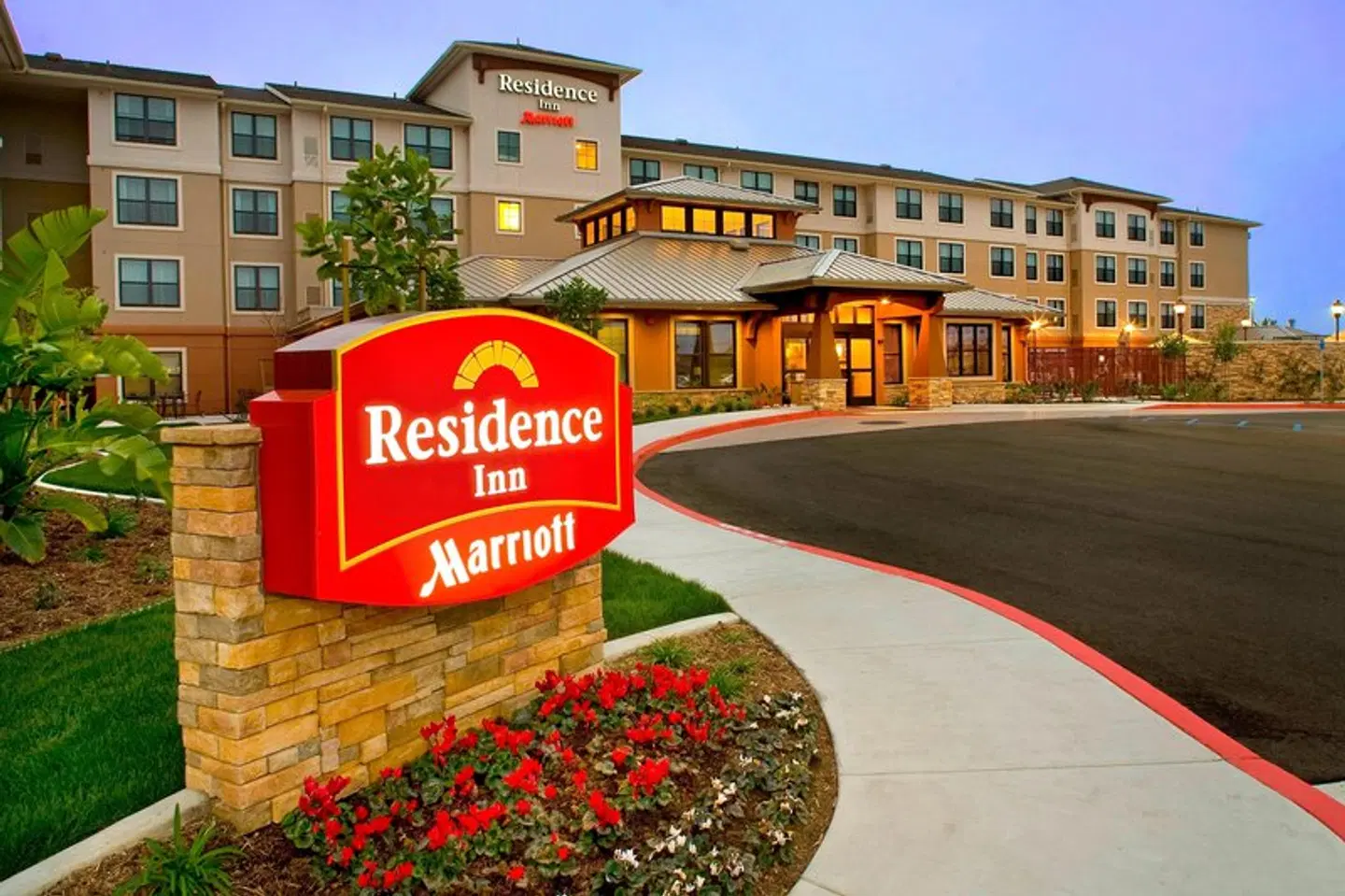 Residence Inn San Diego Oceanside EXTERIOR