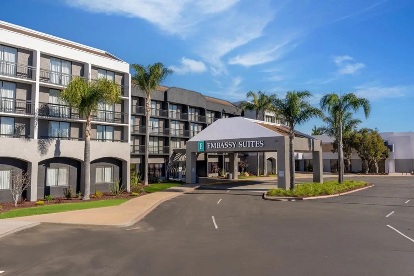 Embassy Suites by Hilton San Luis Obispo EXTERIOR