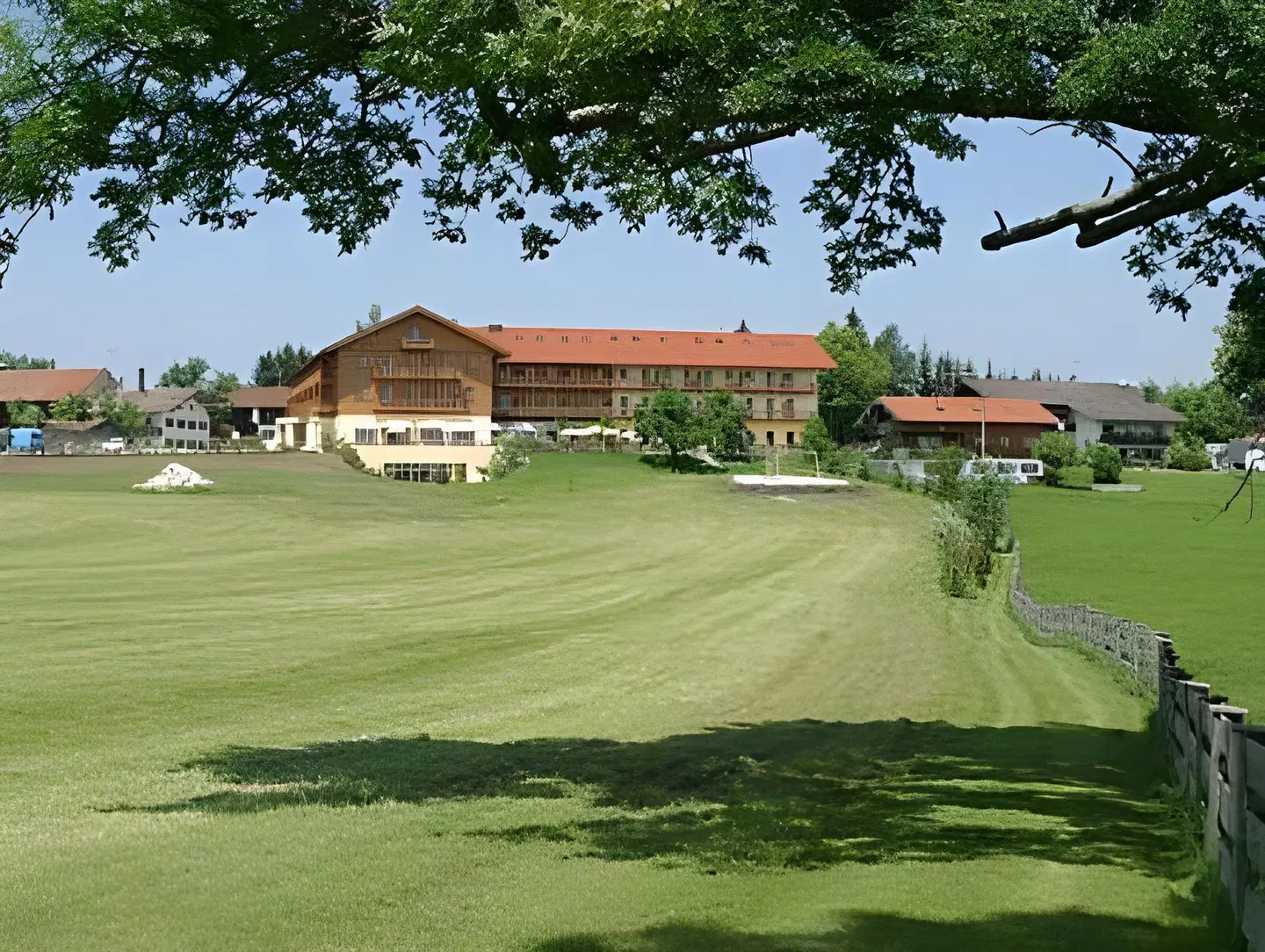 Altwirt EXTERIOR