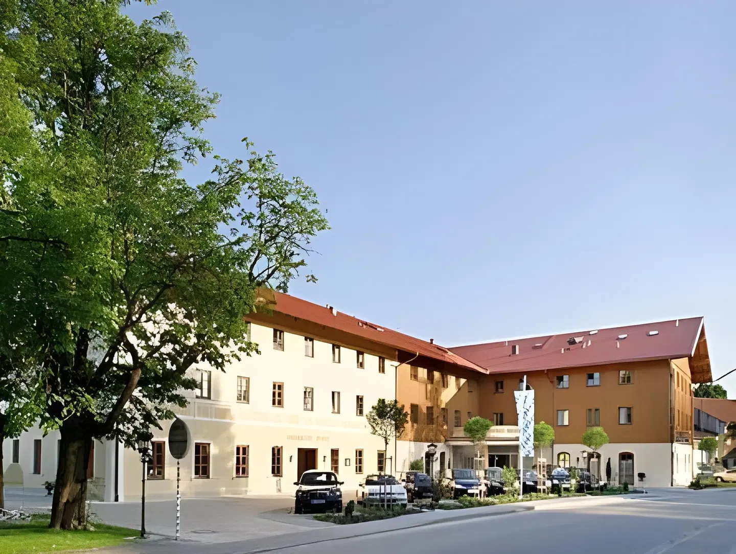 Altwirt EXTERIOR