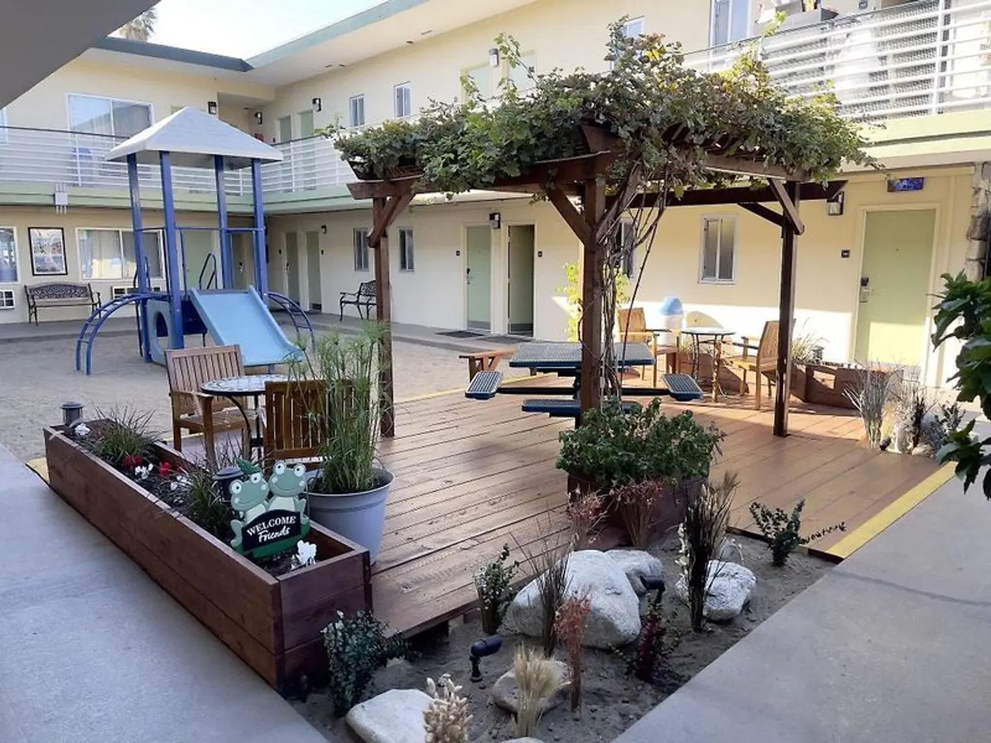 Quality Inn & Suites Anaheim at the Park Terrasse