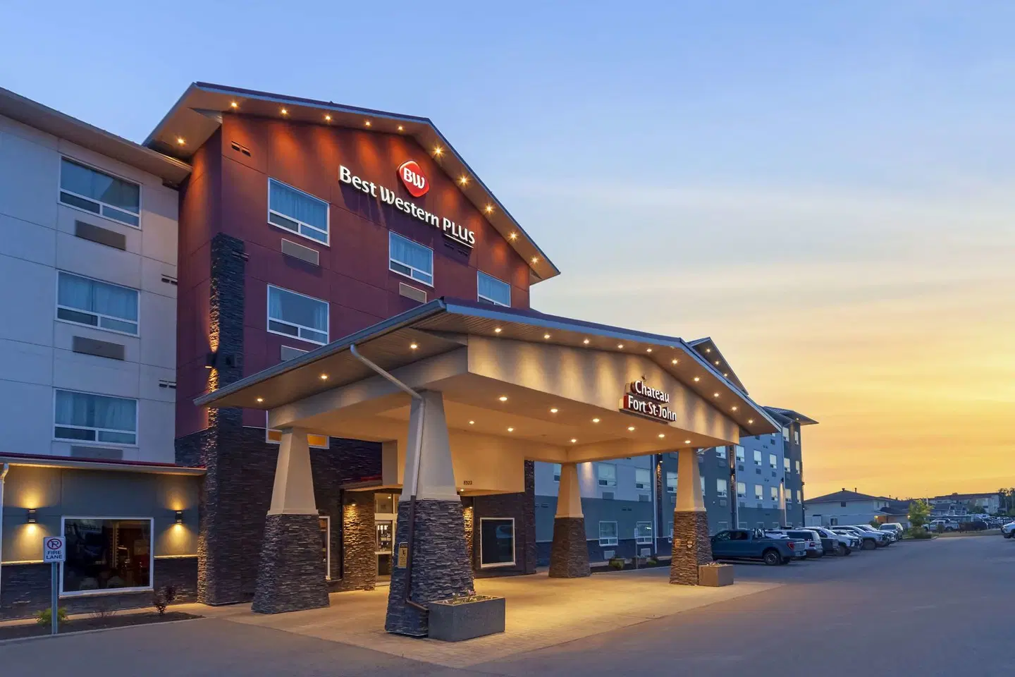 Best Western Plus Chateau Fort St. John EXTERIOR