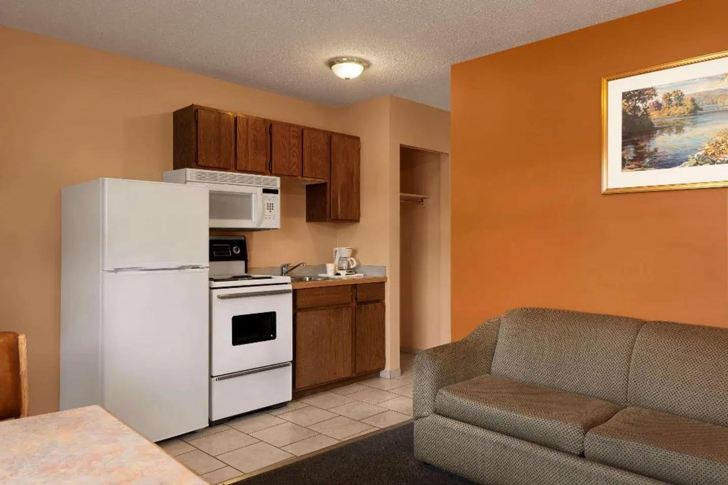 Travelodge Quesnel ROOM_EXAMPLE
