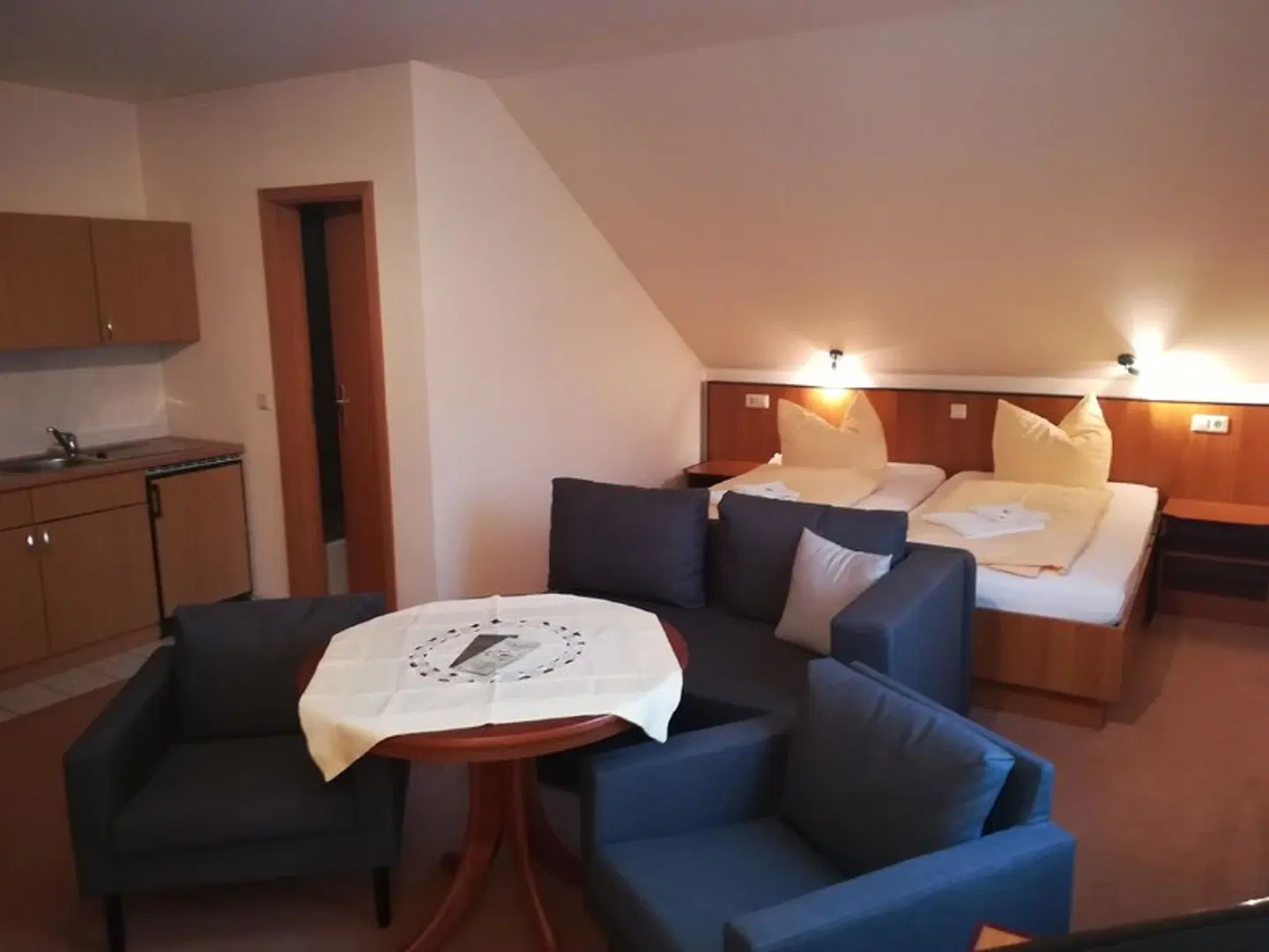 Weinbau & Pension 8 Zeilen ROOM_EXAMPLE