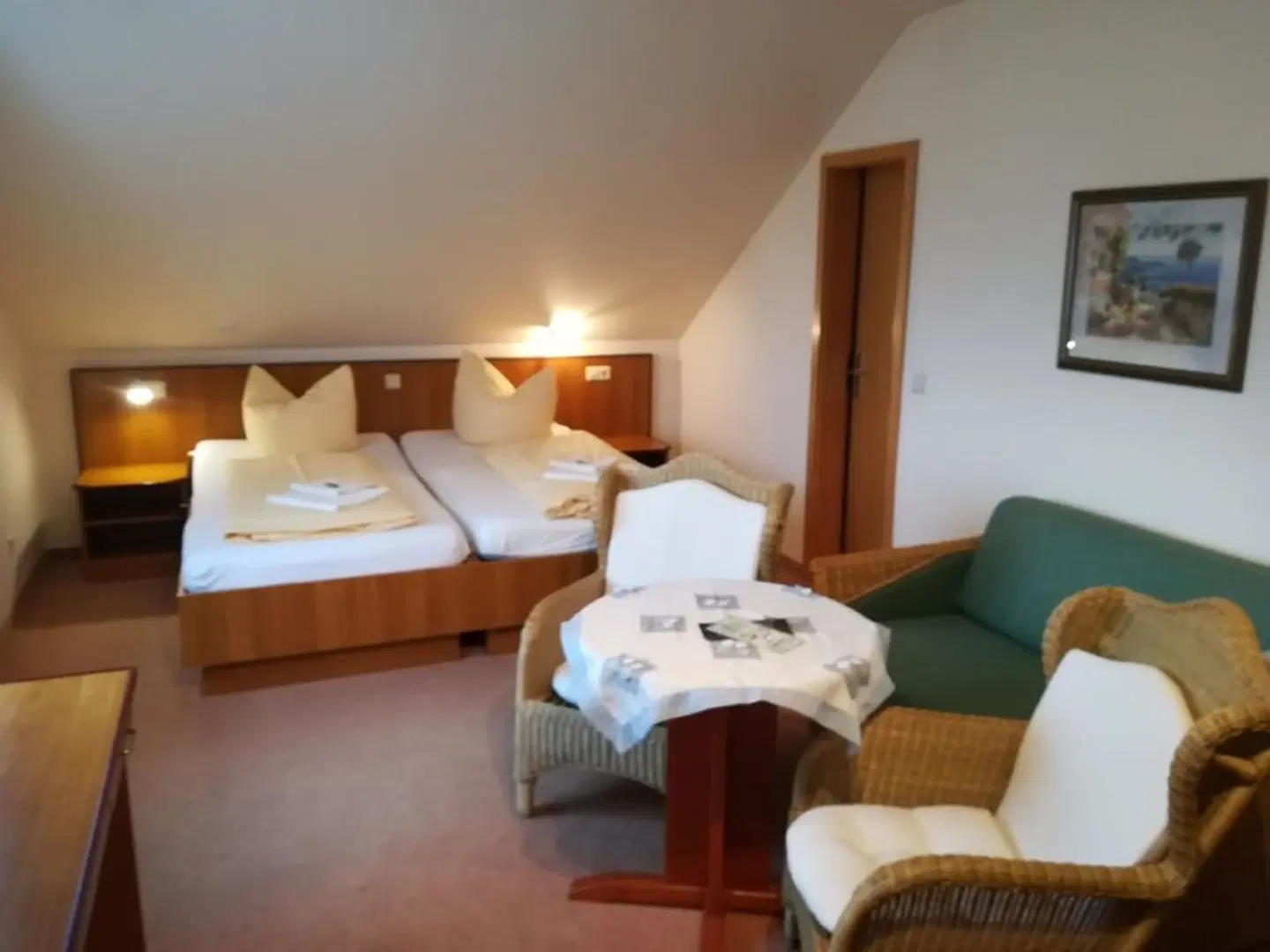 Weinbau & Pension 8 Zeilen ROOM_EXAMPLE