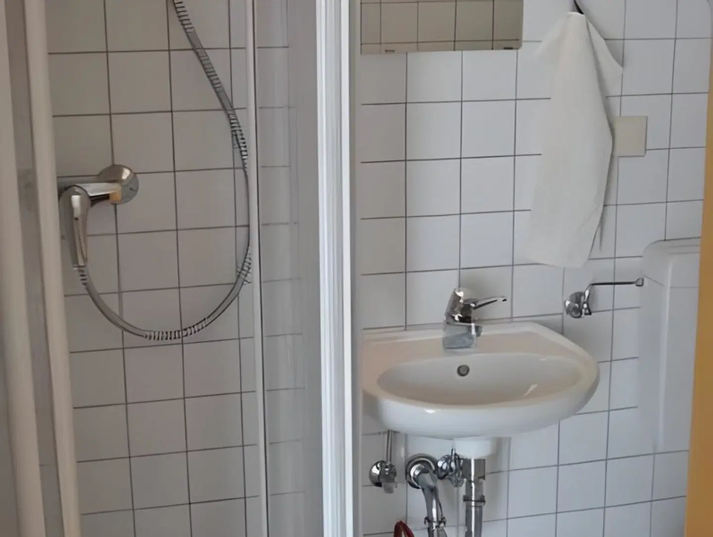 Pension Klein Badezimmer