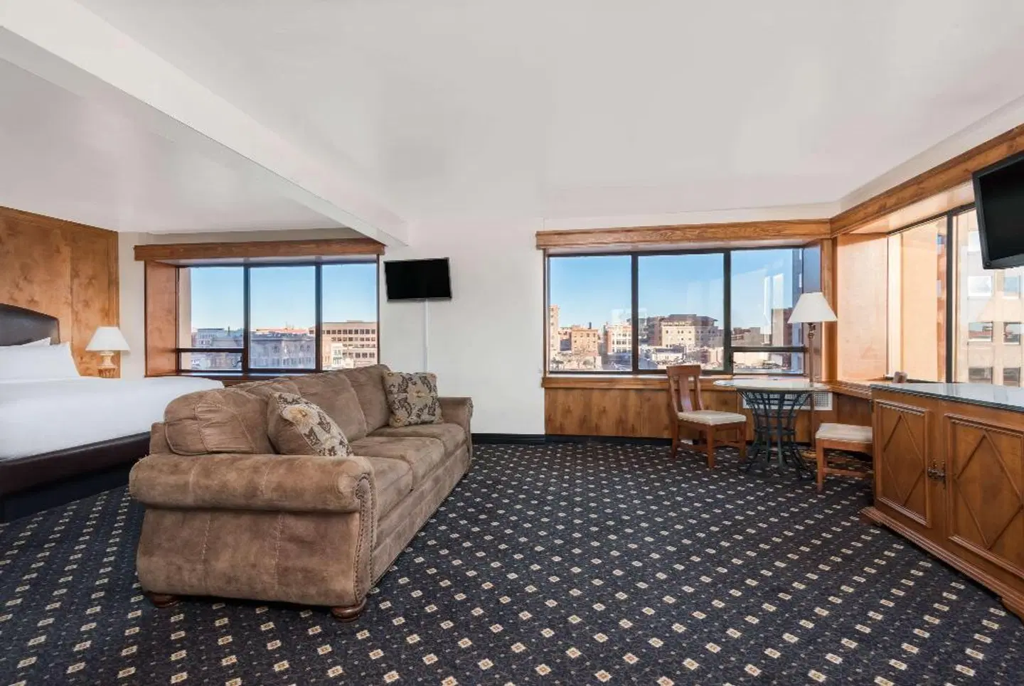 The Antlers, A Wyndham Hotel ROOM_EXAMPLE