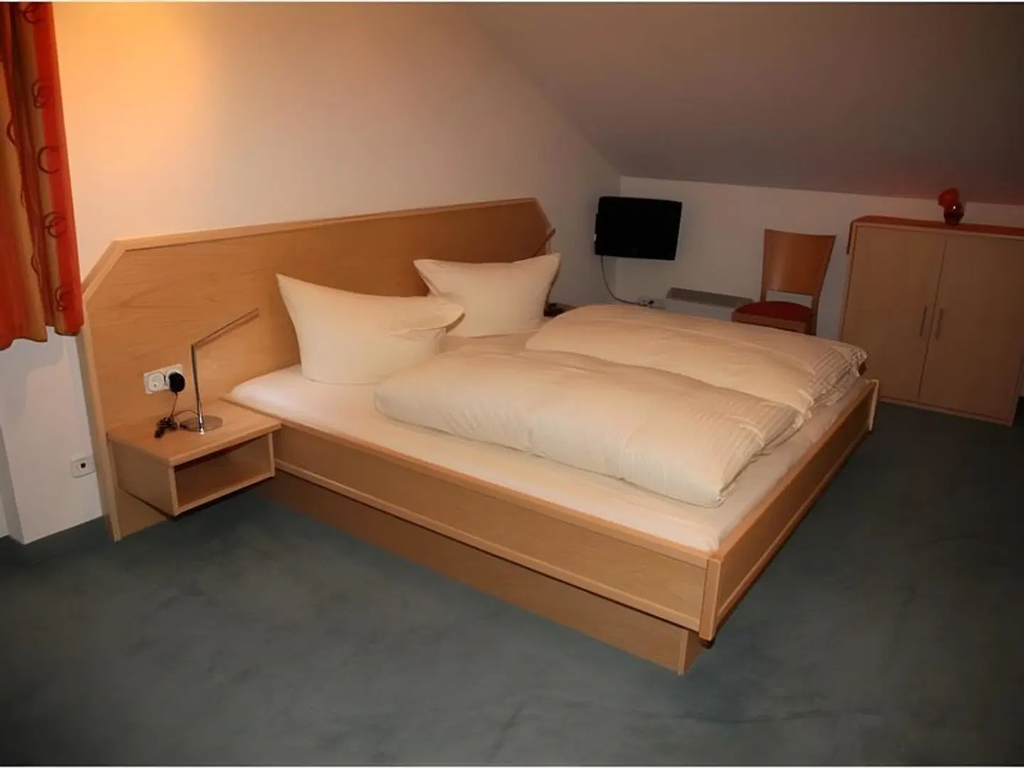 Alphotel ROOM_EXAMPLE