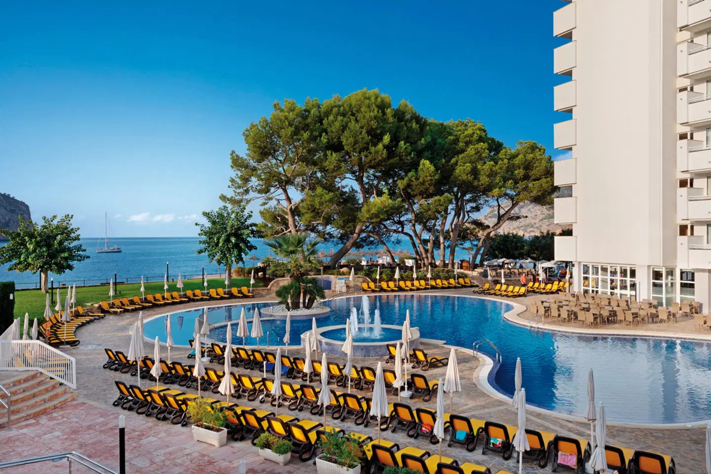 Globales Cala Viñas OUTDOOR_POOL