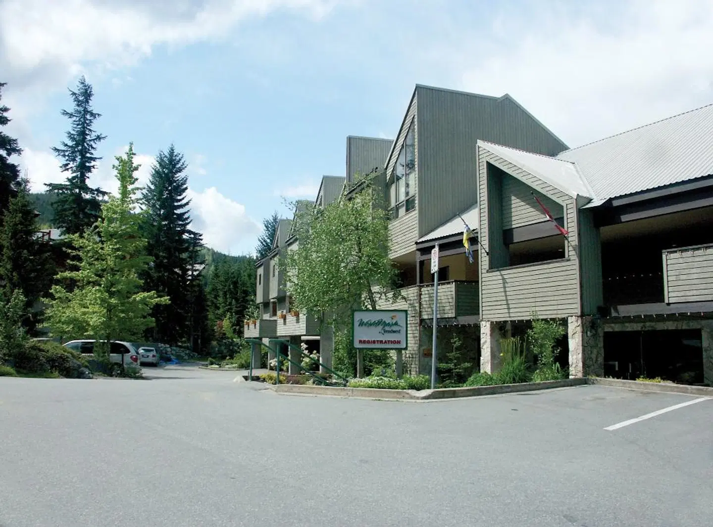 WorldMark Whistler Sundance EXTERIOR