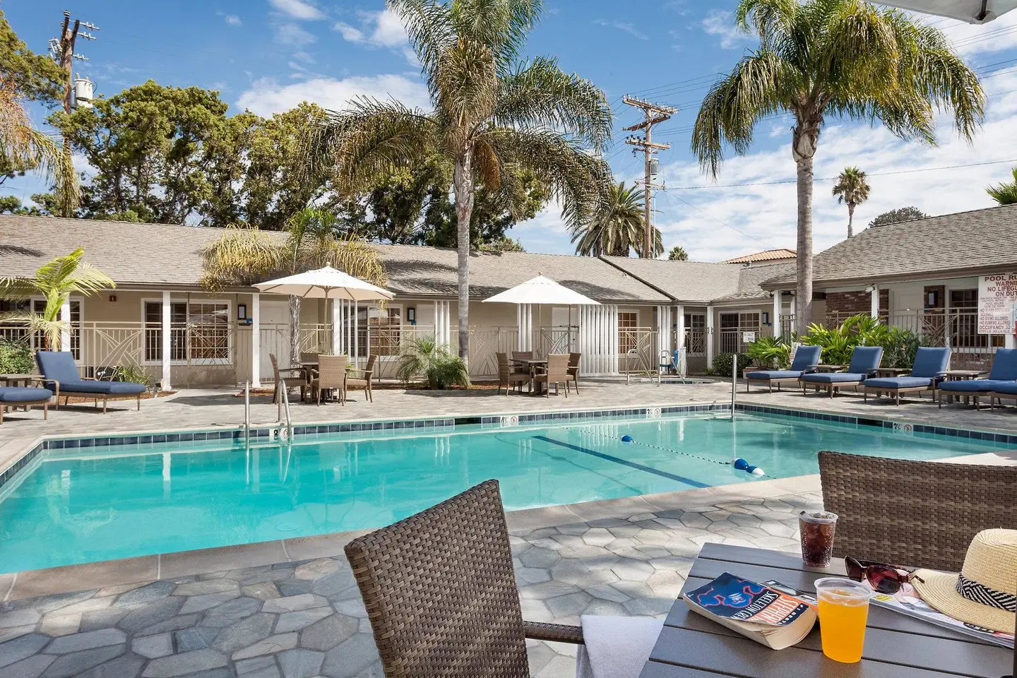 Holiday Inn Express La Jolla OUTDOOR_POOL