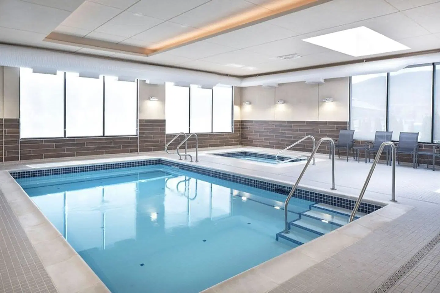 Fairfield by Marriott Inn & Suites Penticton Hallenbad