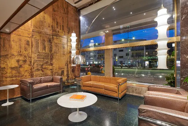 Plaza LOUNGE_LOBBY