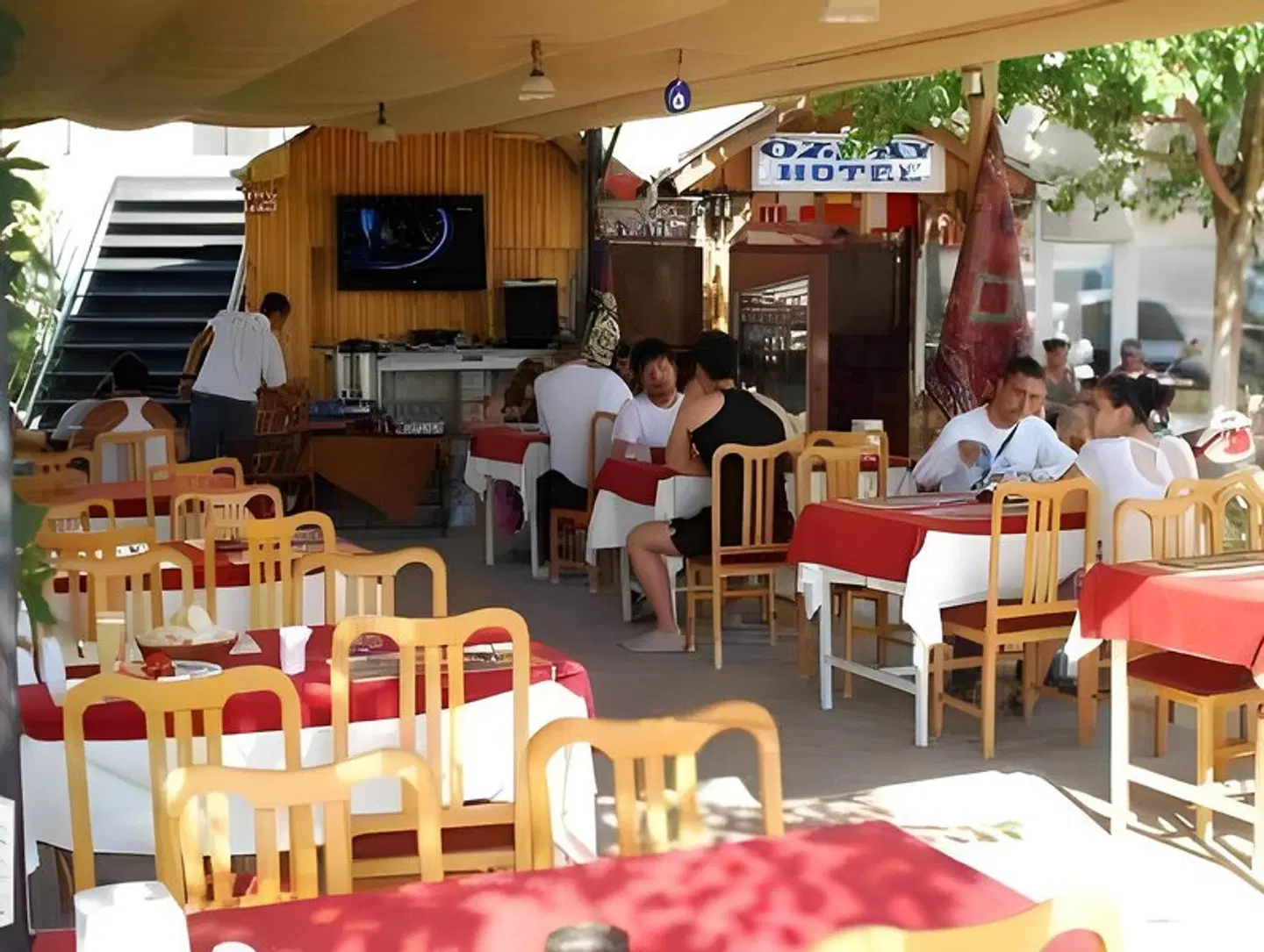 Ozbay Hotel Restaurant