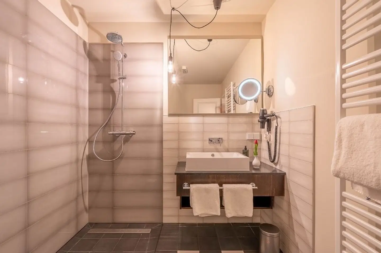 QUARTIER 5 Badezimmer