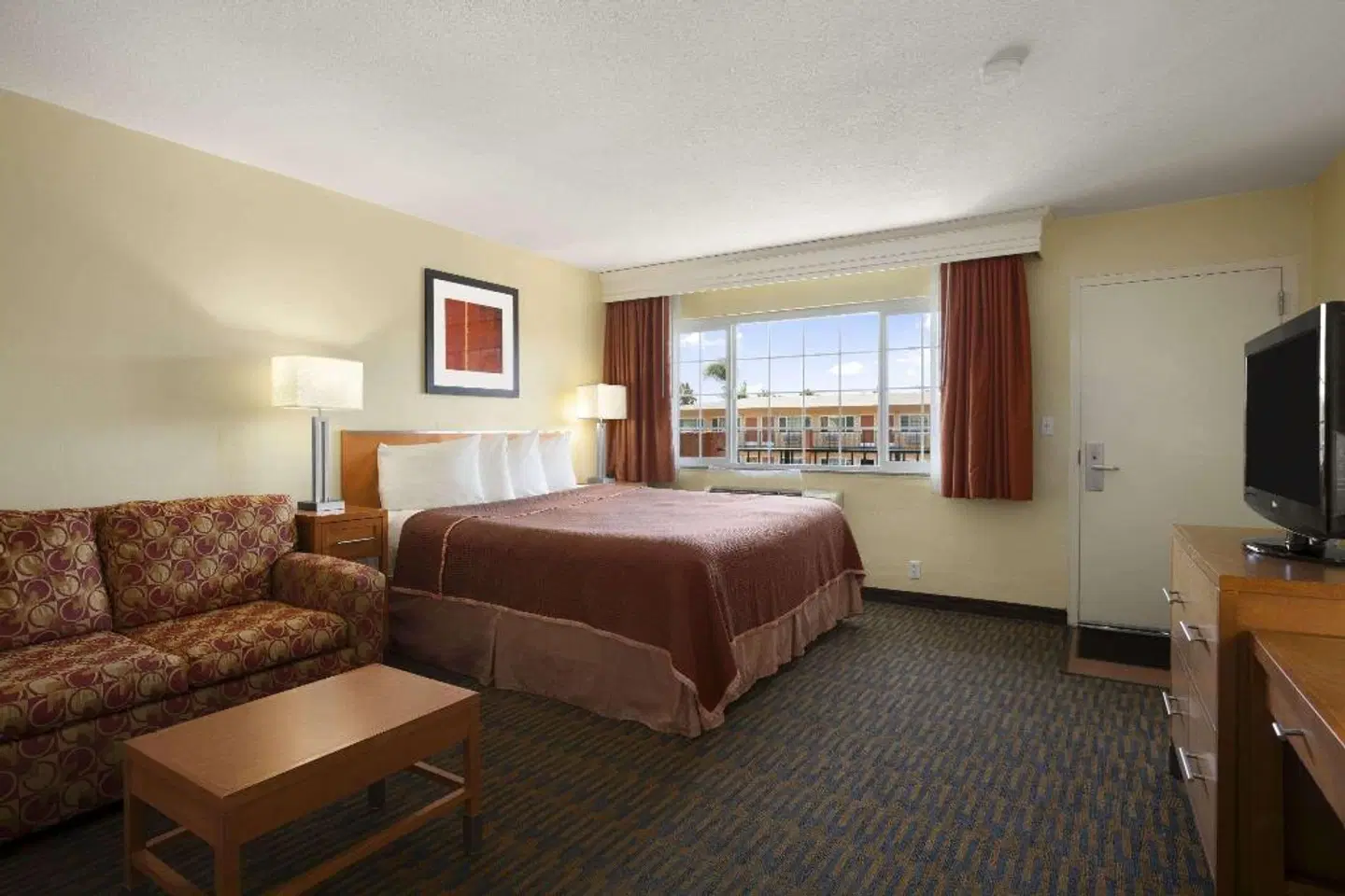 Howard Johnson by Wyndham San Diego Sea World ROOM_EXAMPLE