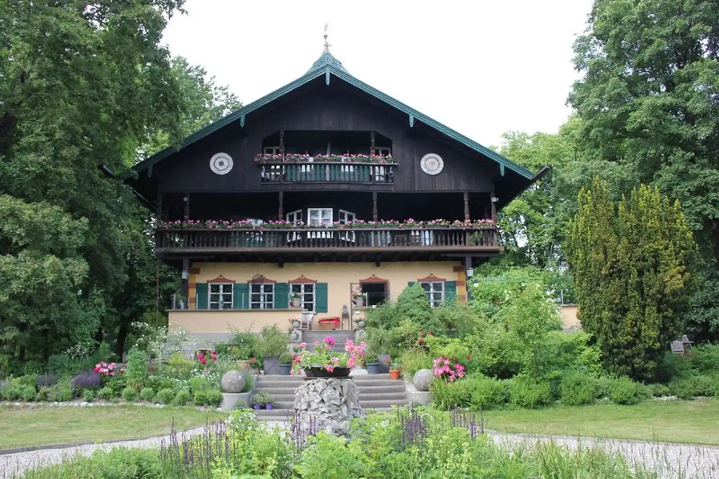 Villa Zollhaus Bed & Breakfast EXTERIOR