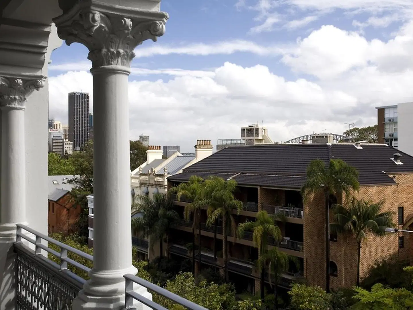 Hotel Challis Potts Point EXTERIOR
