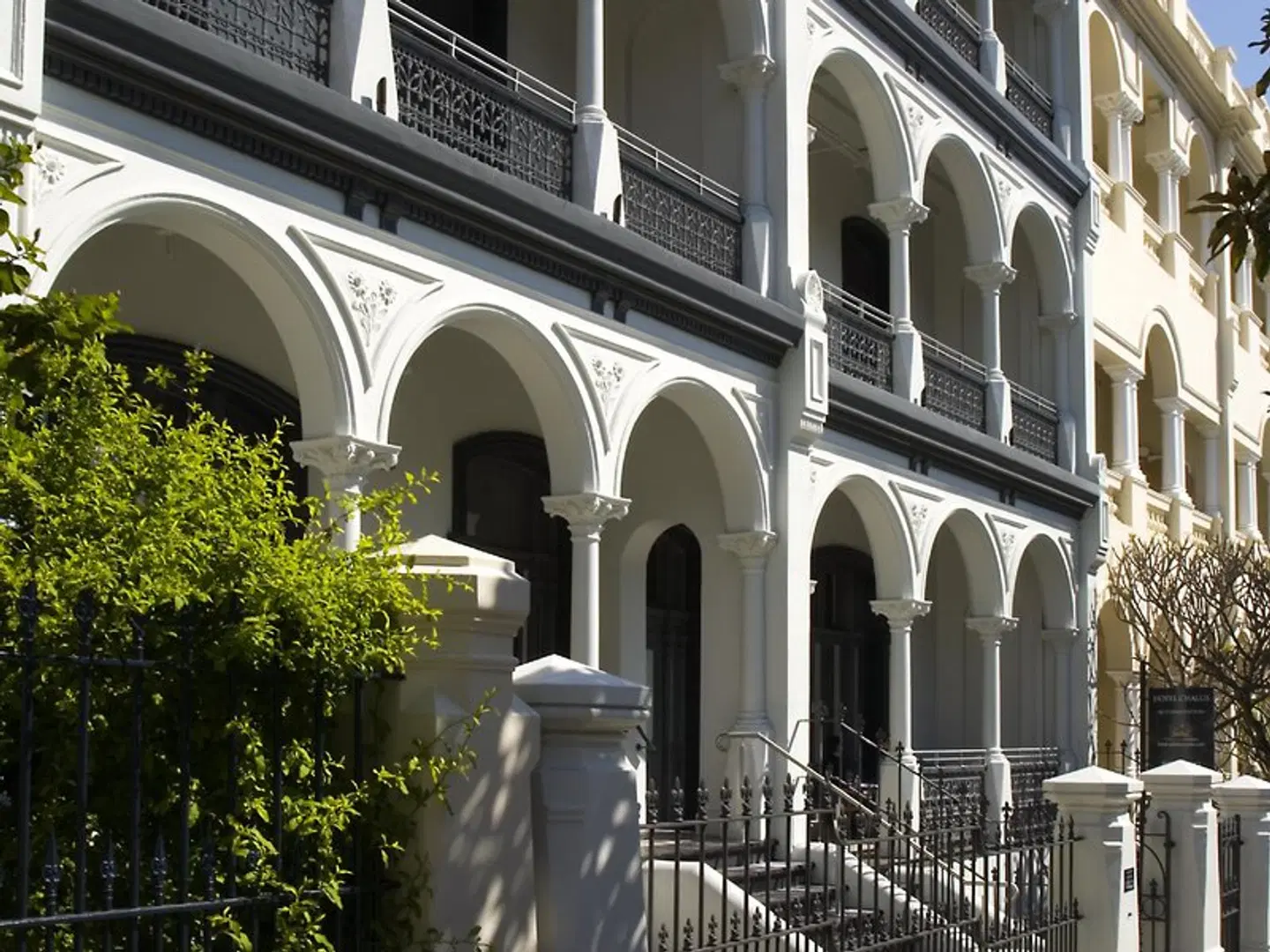 Hotel Challis Potts Point EXTERIOR
