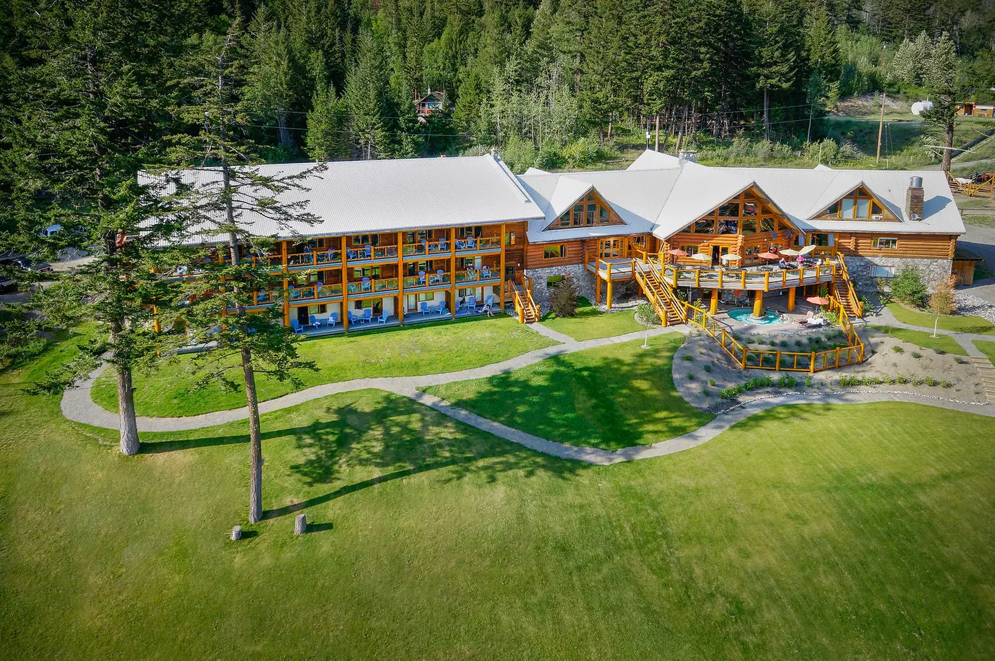 Tyax Lodge & Heliskiing EXTERIOR
