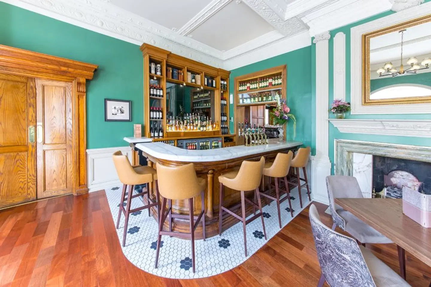 Portmarnock Hotel & Golf Links Bar