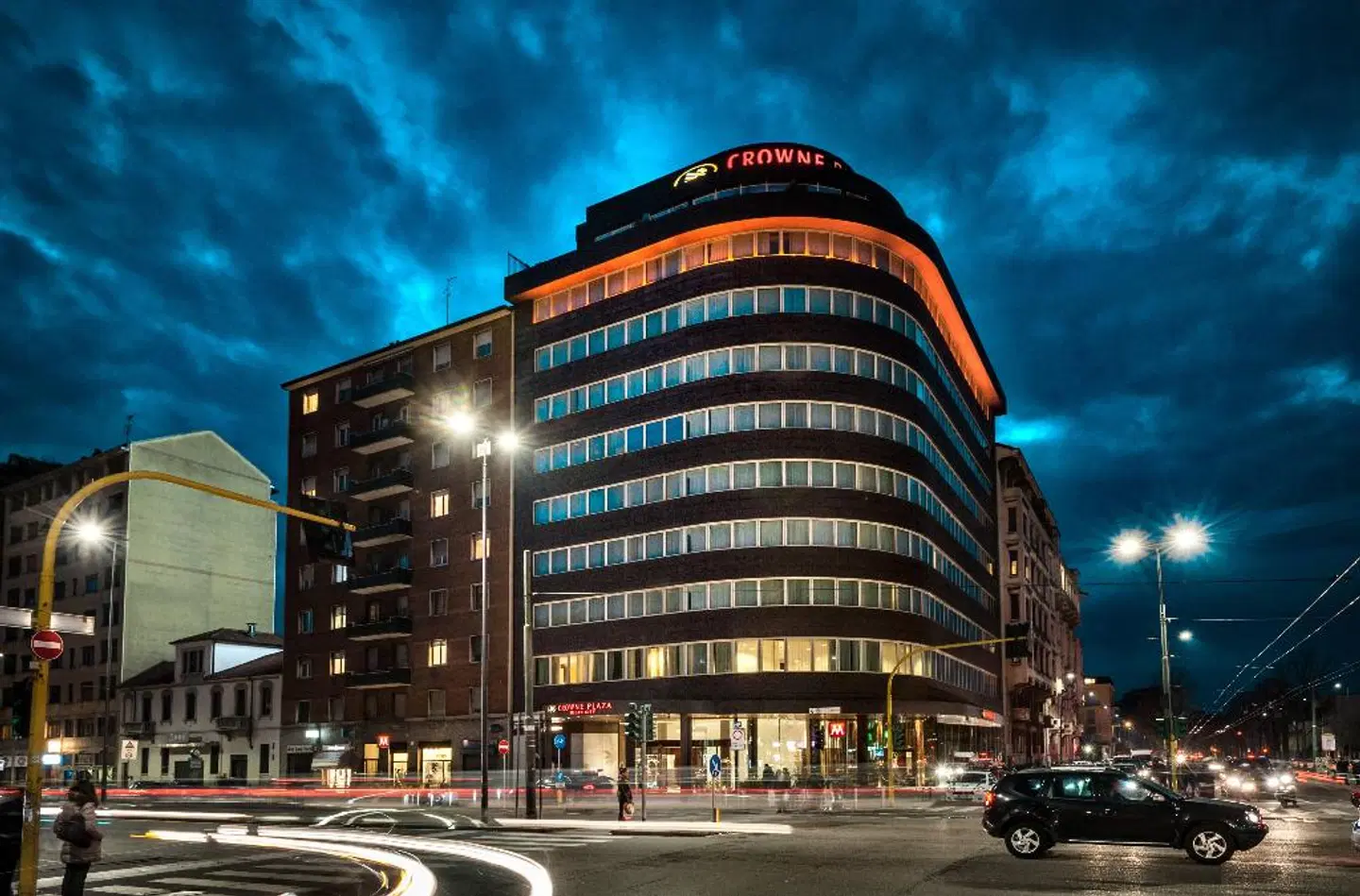 Crowne Plaza Milan City EXTERIOR