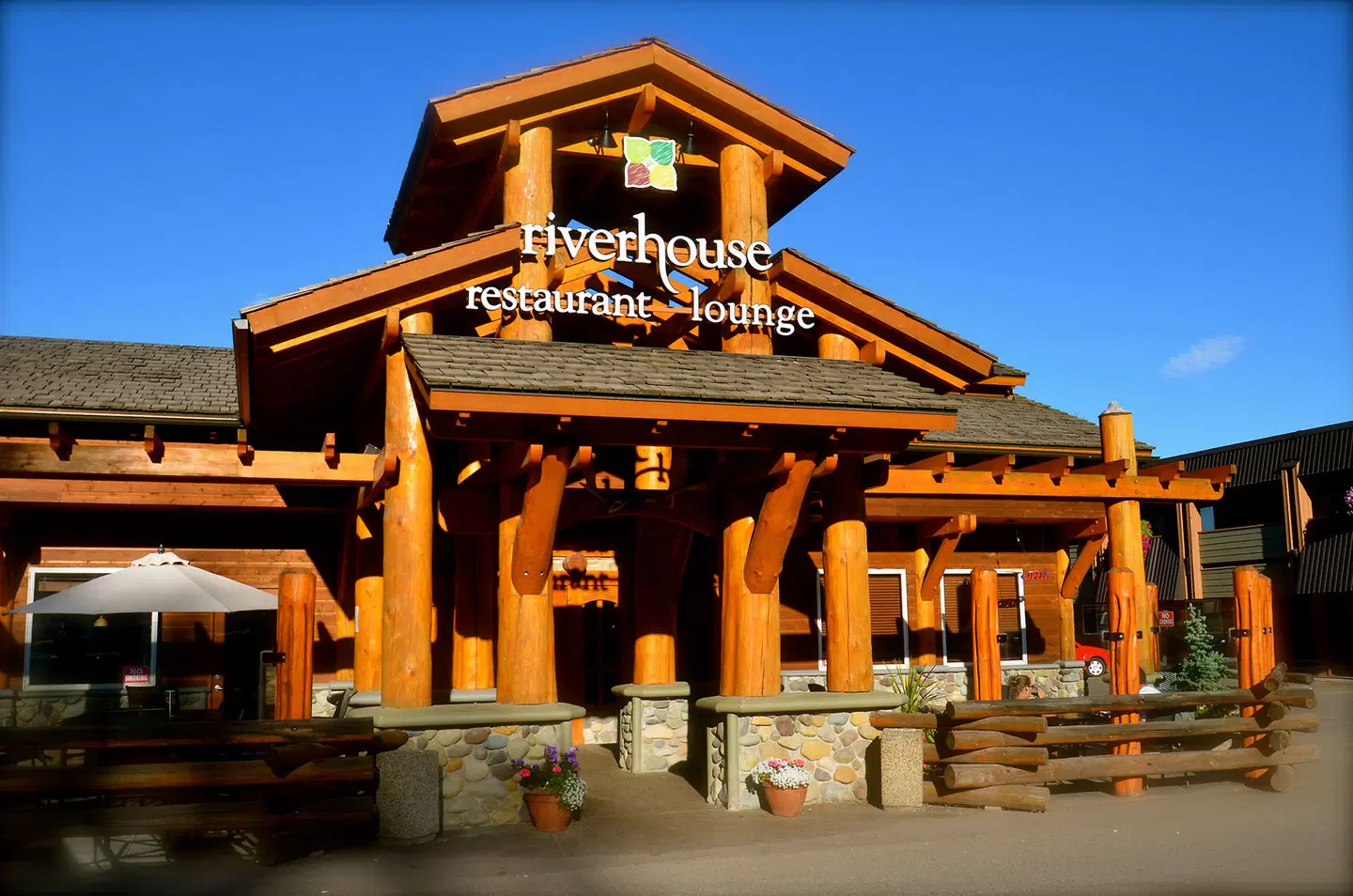 Aspen Inn EXTERIOR