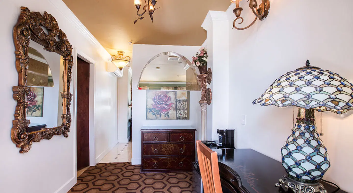 Nob Hill Hotel ROOM_EXAMPLE