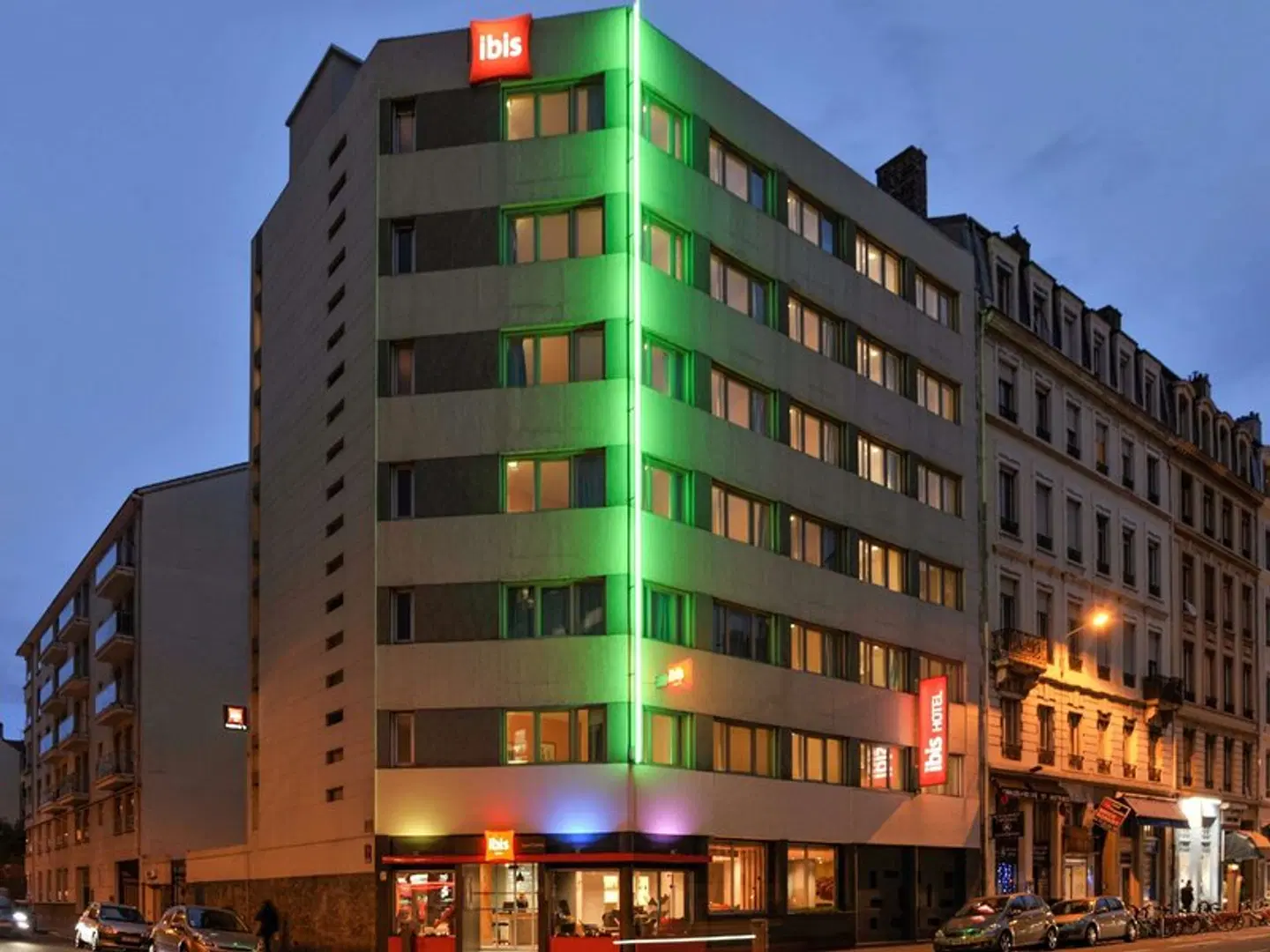 ibis Lyon Centre EXTERIOR