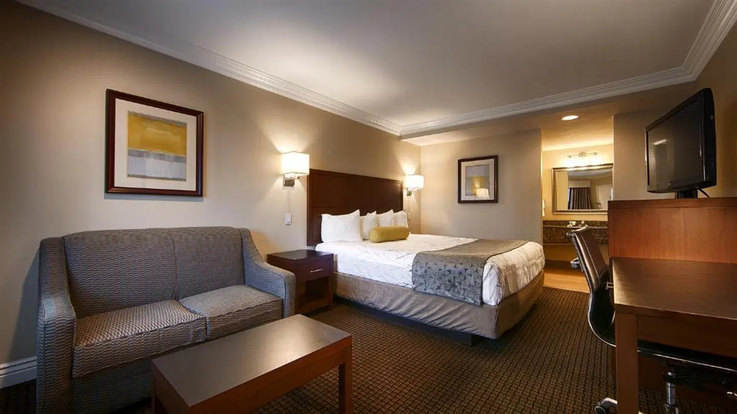 Best Western Woodland Hills Inn ROOM_EXAMPLE