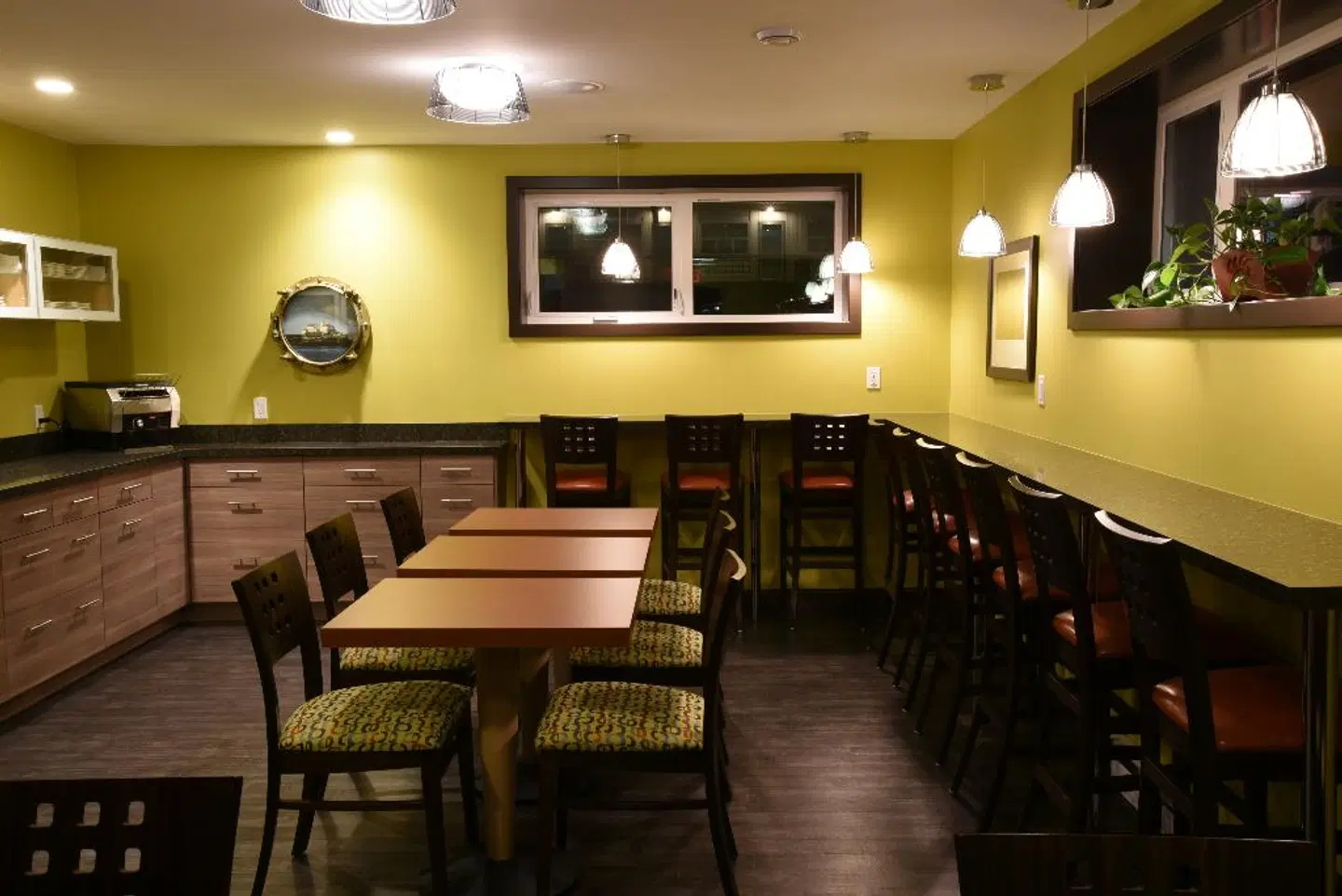 The Pacific Inn Bar