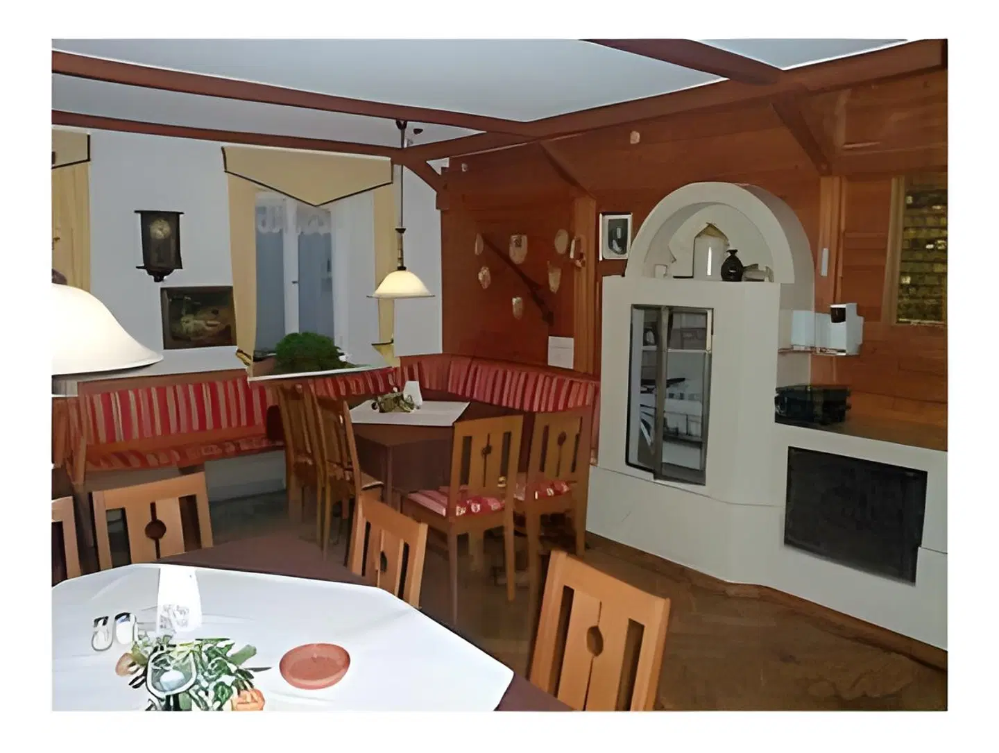 Krone ROOM_EXAMPLE