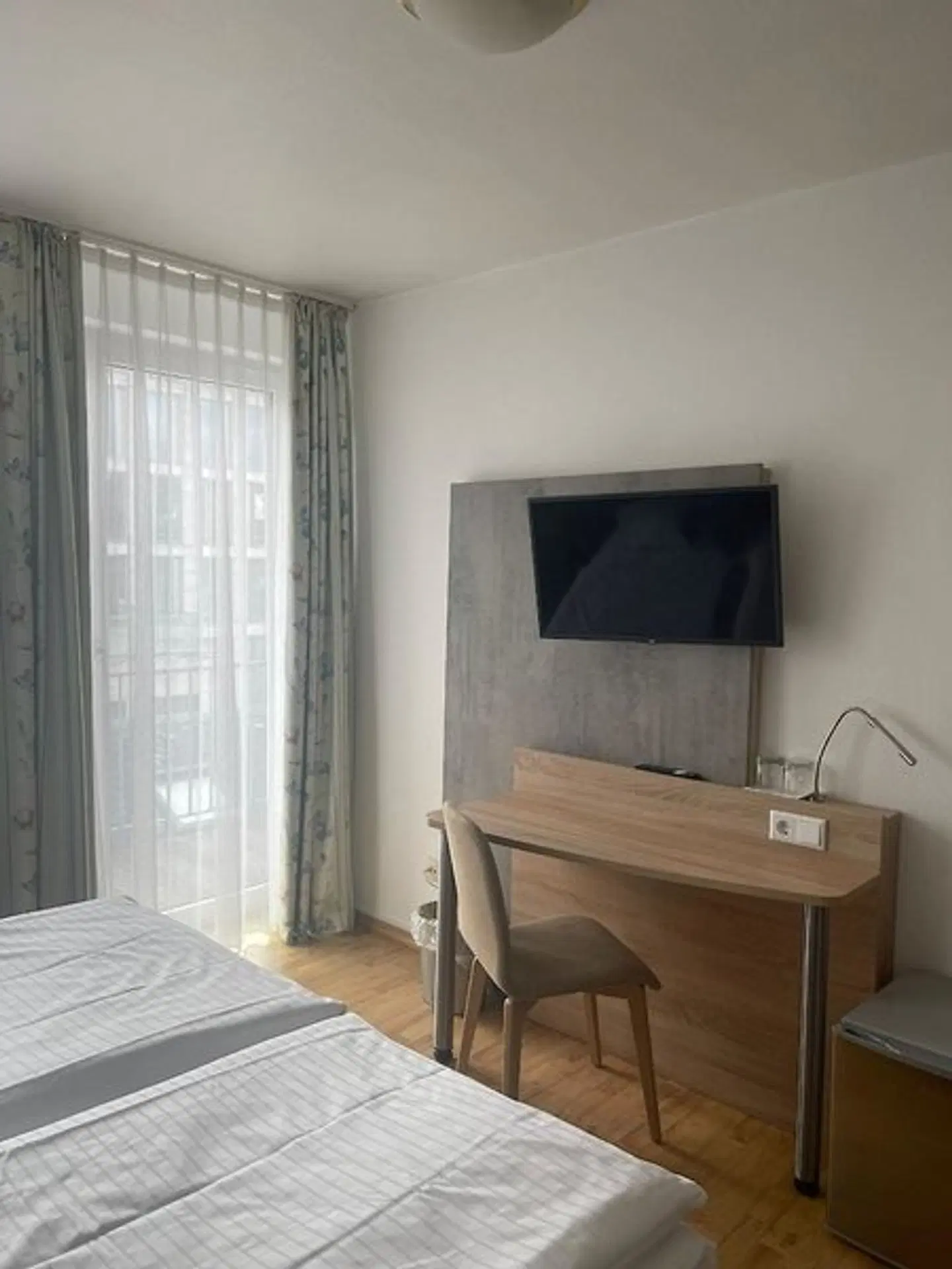 Europa ROOM_EXAMPLE