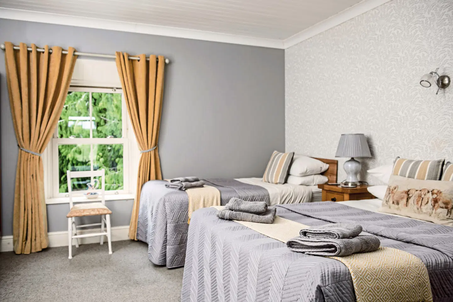 Bed & Breakfast - Nordirland HEALTH_BEAUTY