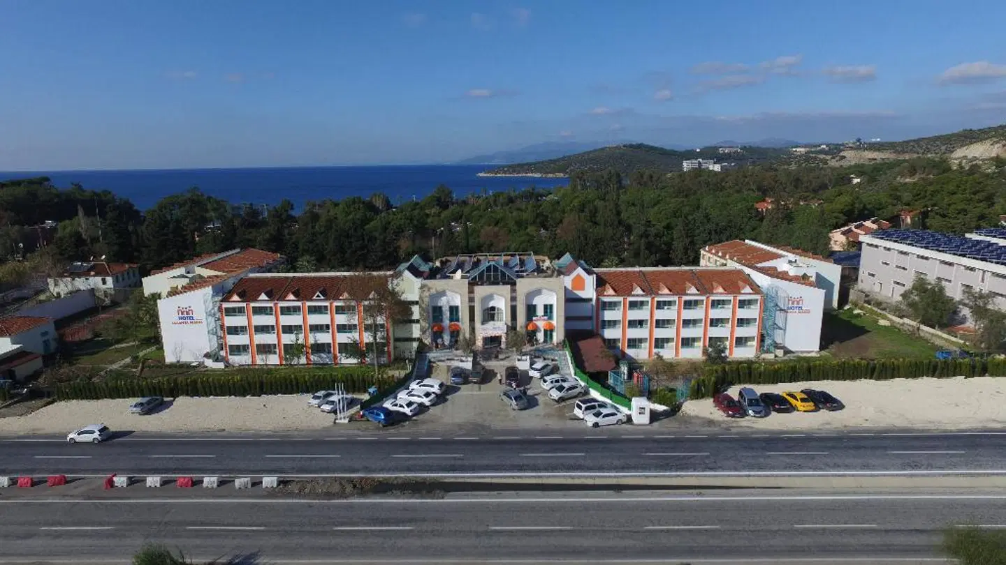 Proxima Hotel EXTERIOR