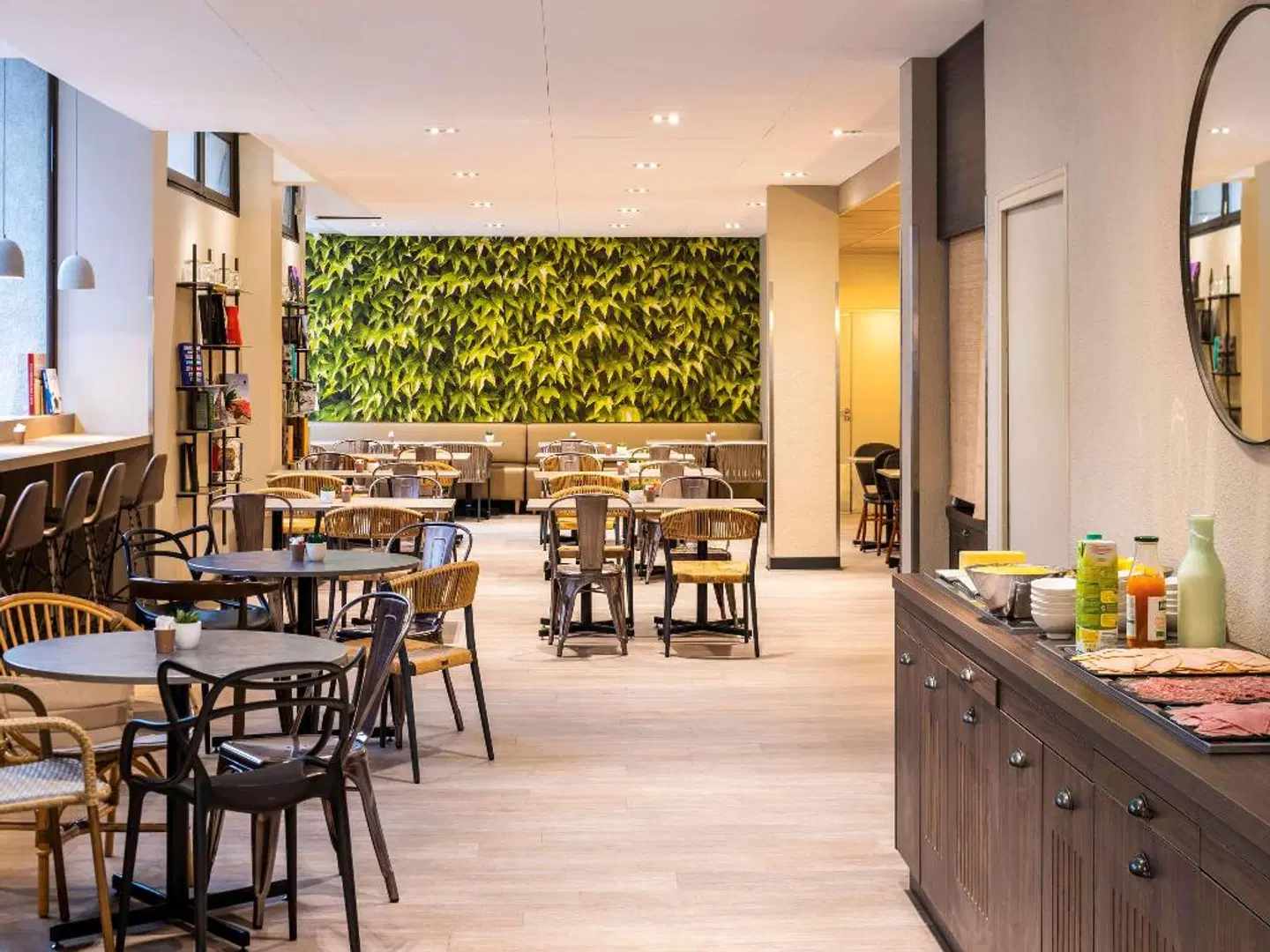 ibis Paris Alesia Montparnasse 14th Bar