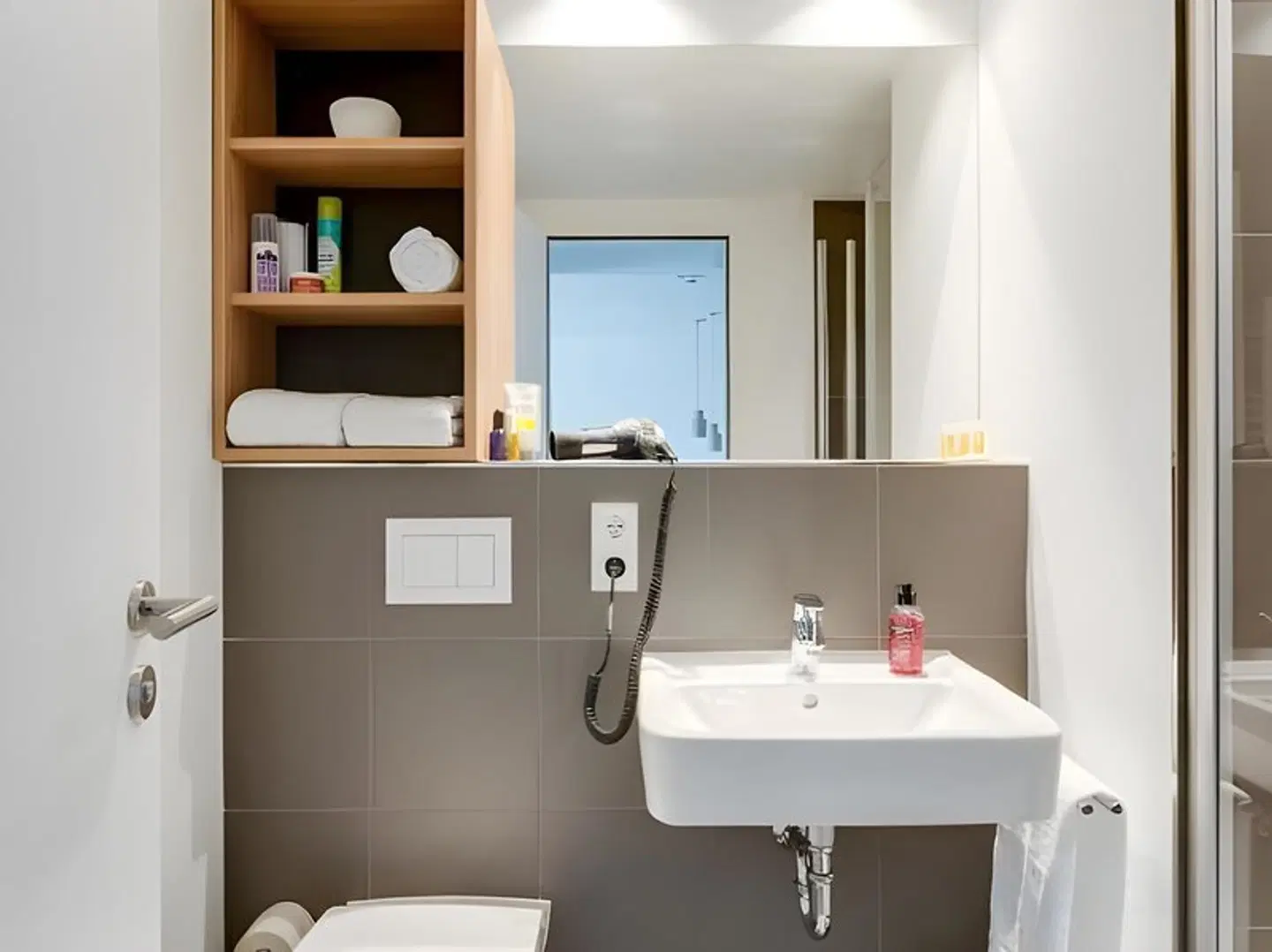 SMARTments business Berlin Karlshorst Badezimmer