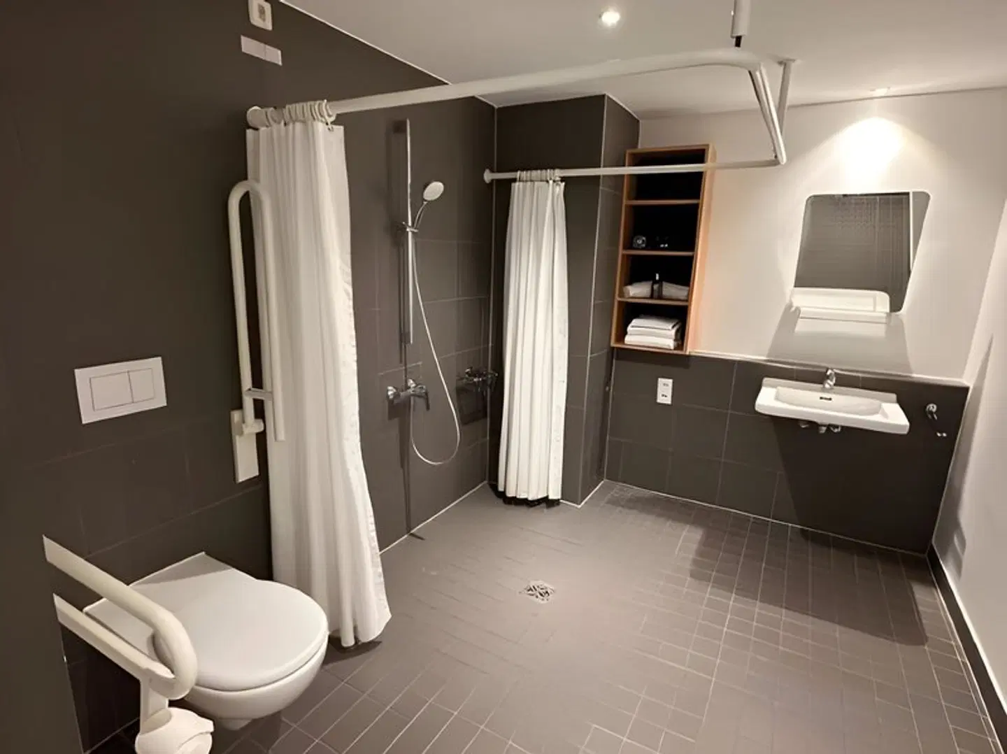 SMARTments business Berlin Karlshorst Badezimmer