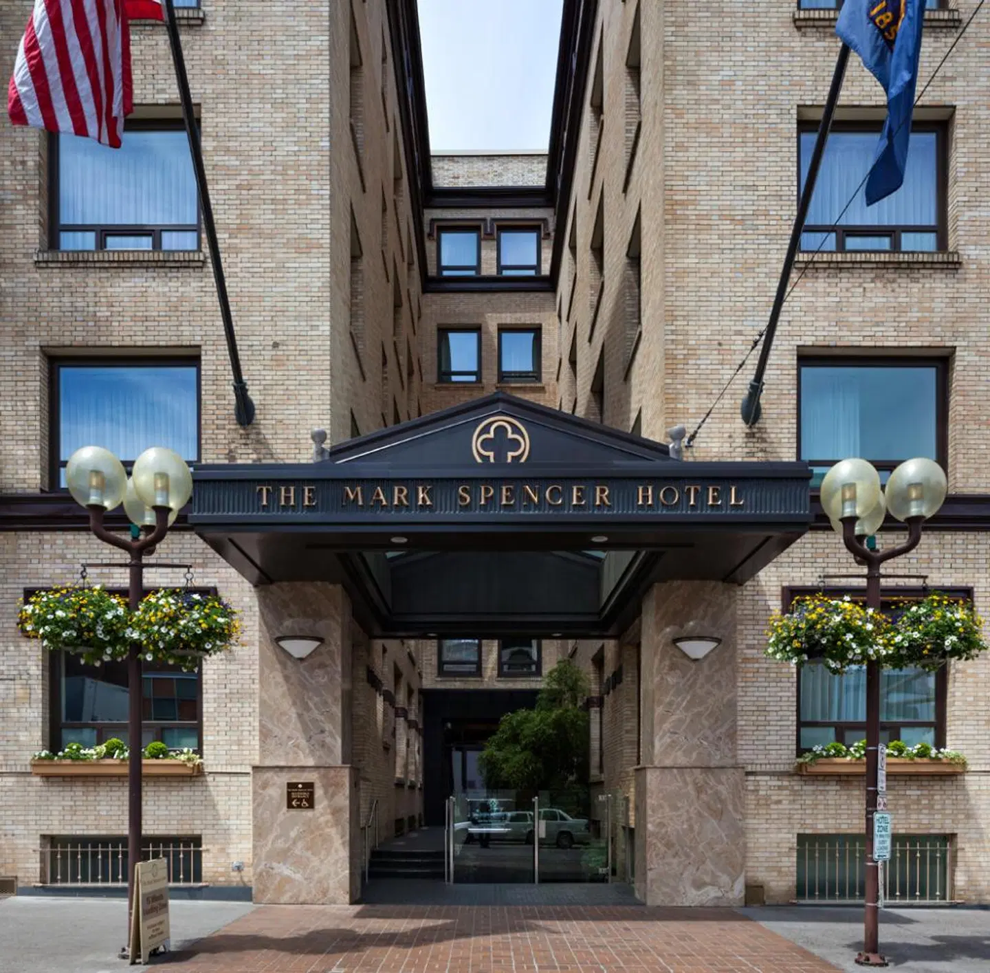 The Mark Spencer Hotel EXTERIOR