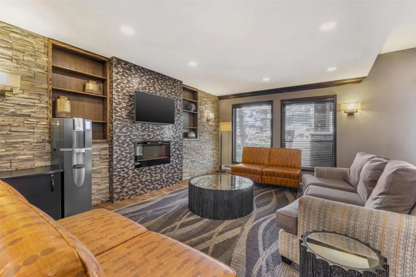 Best Western Plus Country Meadows Inn ROOM_EXAMPLE