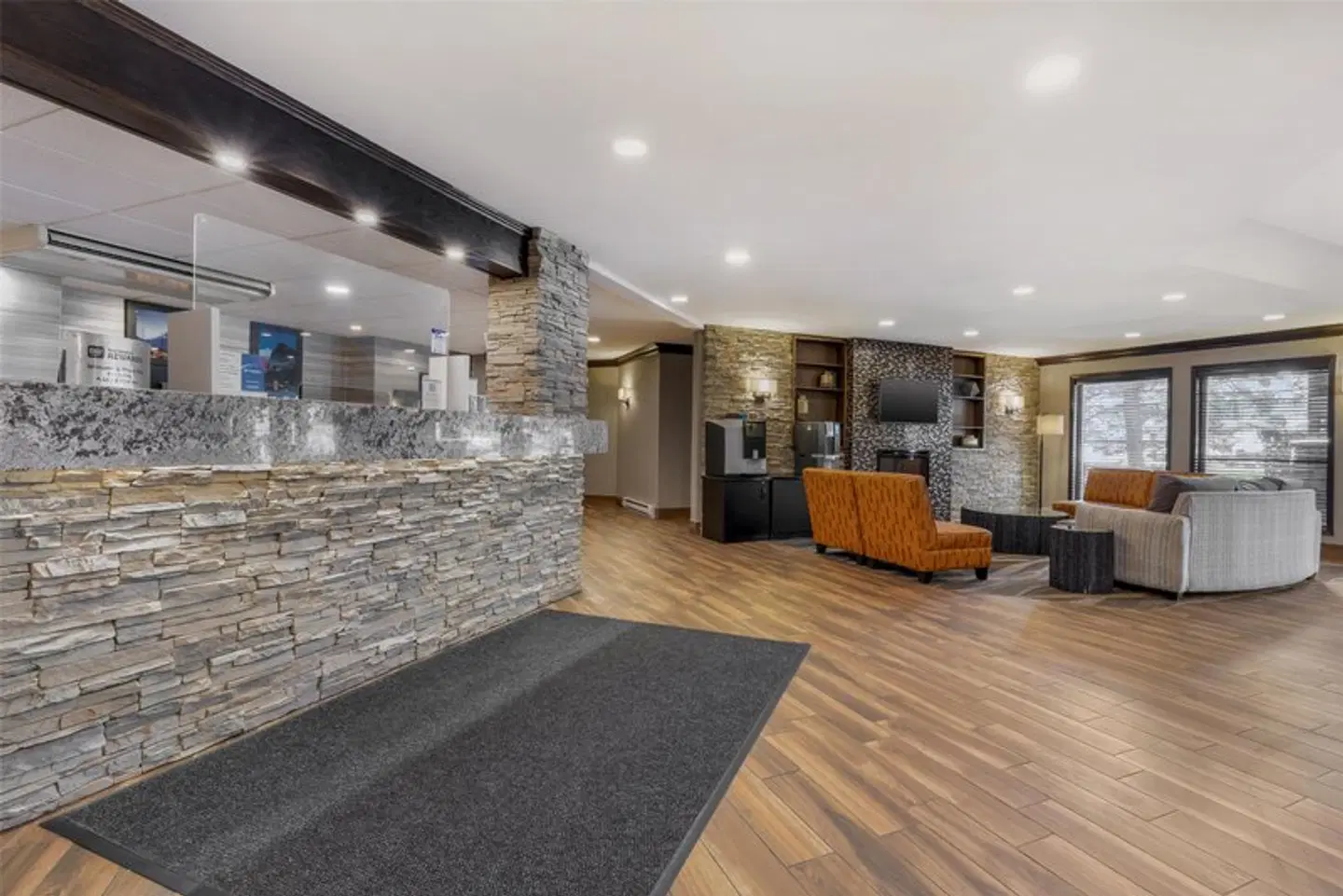 Best Western Plus Country Meadows Inn LOUNGE_LOBBY