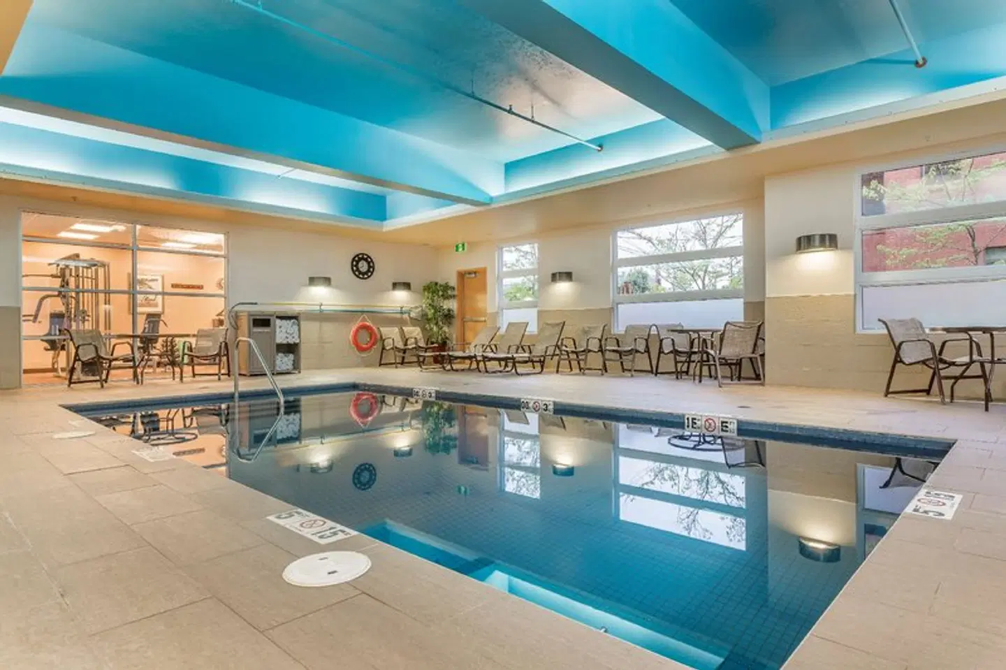 Best Western Plus, Bathurst Hotel & Suites Hallenbad