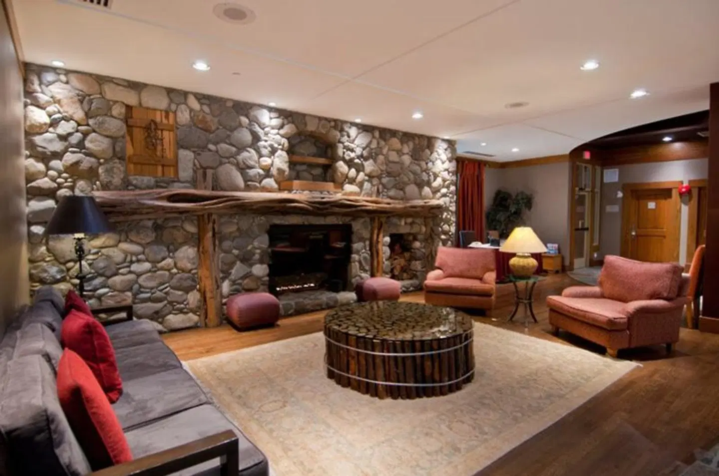 Legends LOUNGE_LOBBY