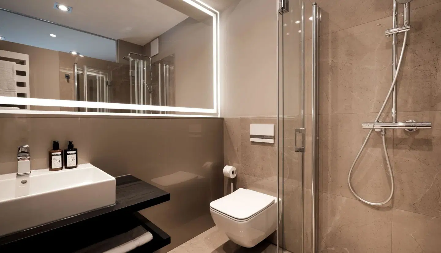 SAXX Hotel Theater Karree Badezimmer