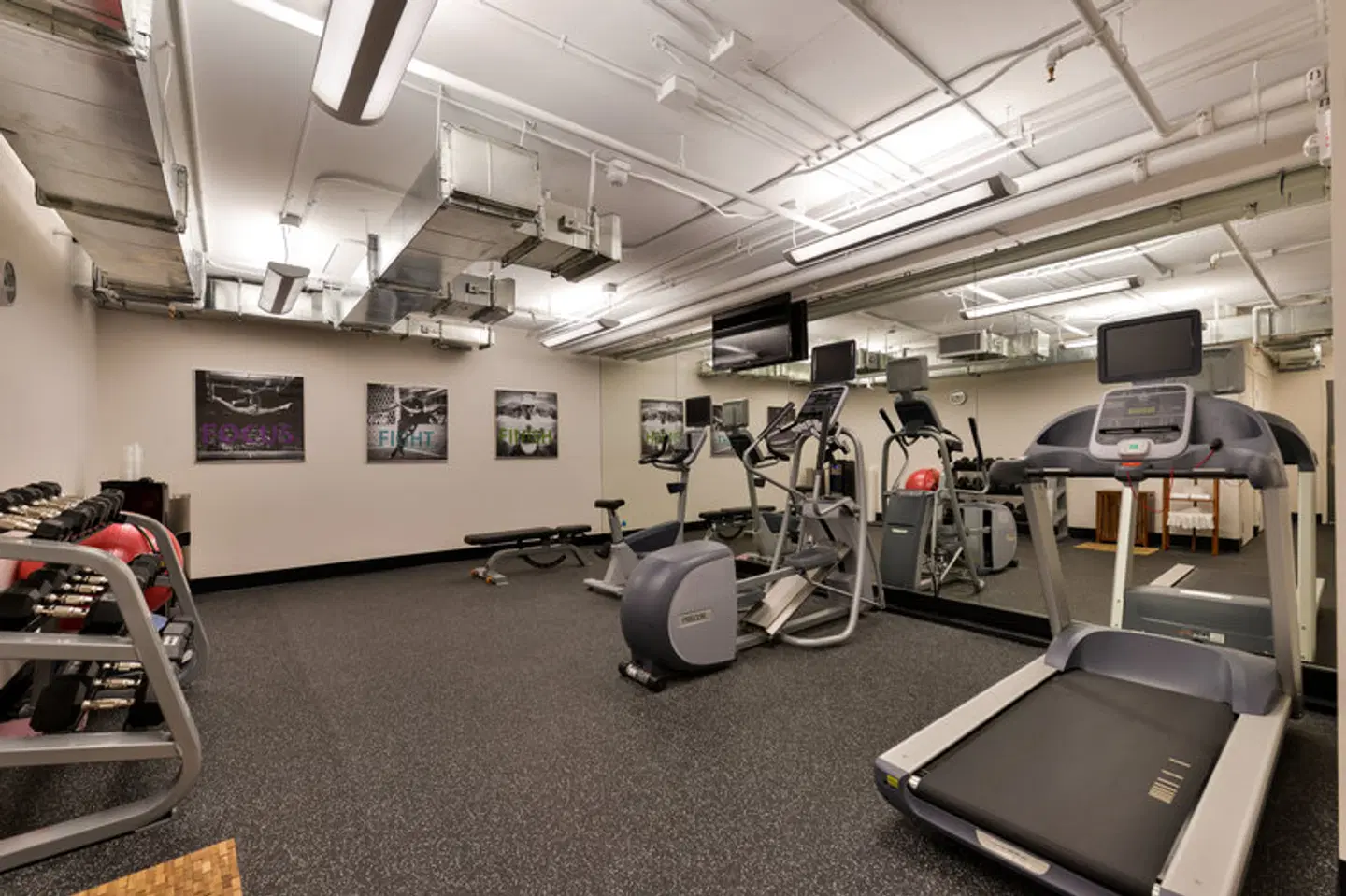 Holiday Inn Express & Suites San Diego - Mission Valley by IHG SPORTS_AND_LEISURE