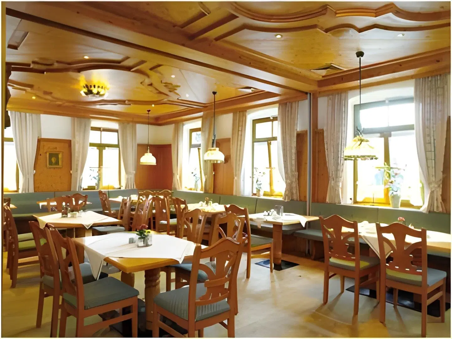 Schatten Restaurant