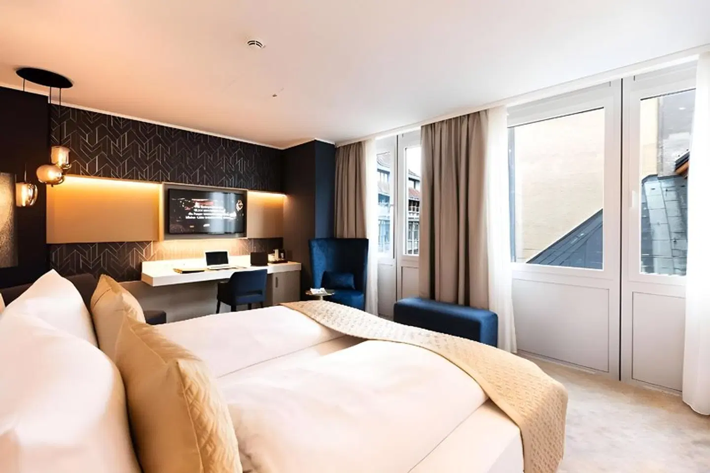 Best Western Premier Royal Hotel Blue ROOM_EXAMPLE